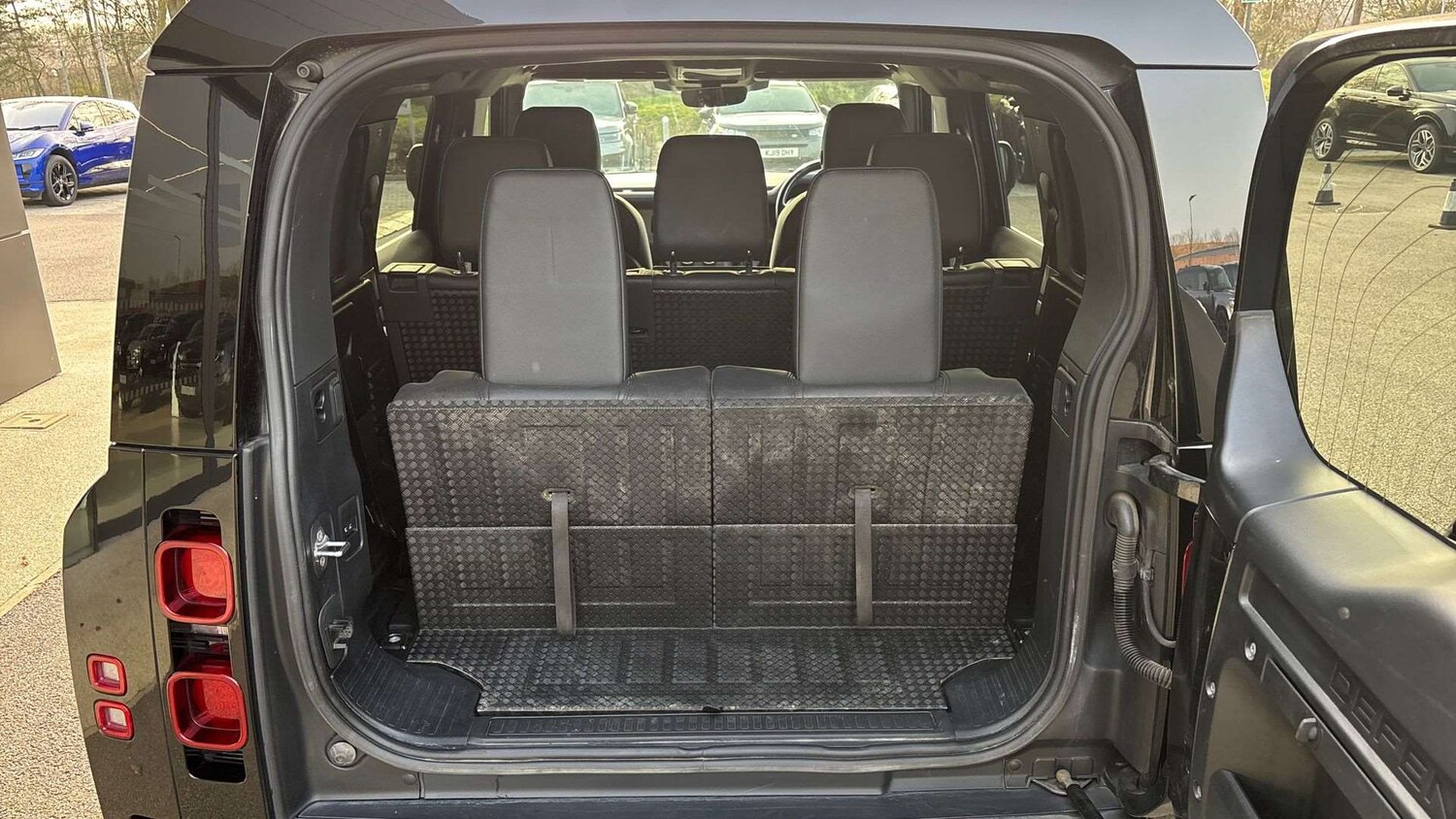 Used Land Rover Defender 2022 for sale - 77628105: Photo 29