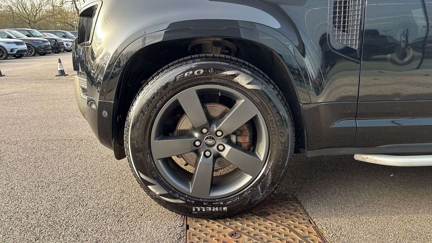 Used Land Rover Defender 2022 for sale - 77628105: Photo 34