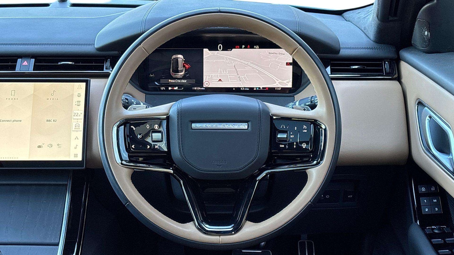 Used Land Rover Range Rover Velar 2025 for sale - 76460117: Photo 15