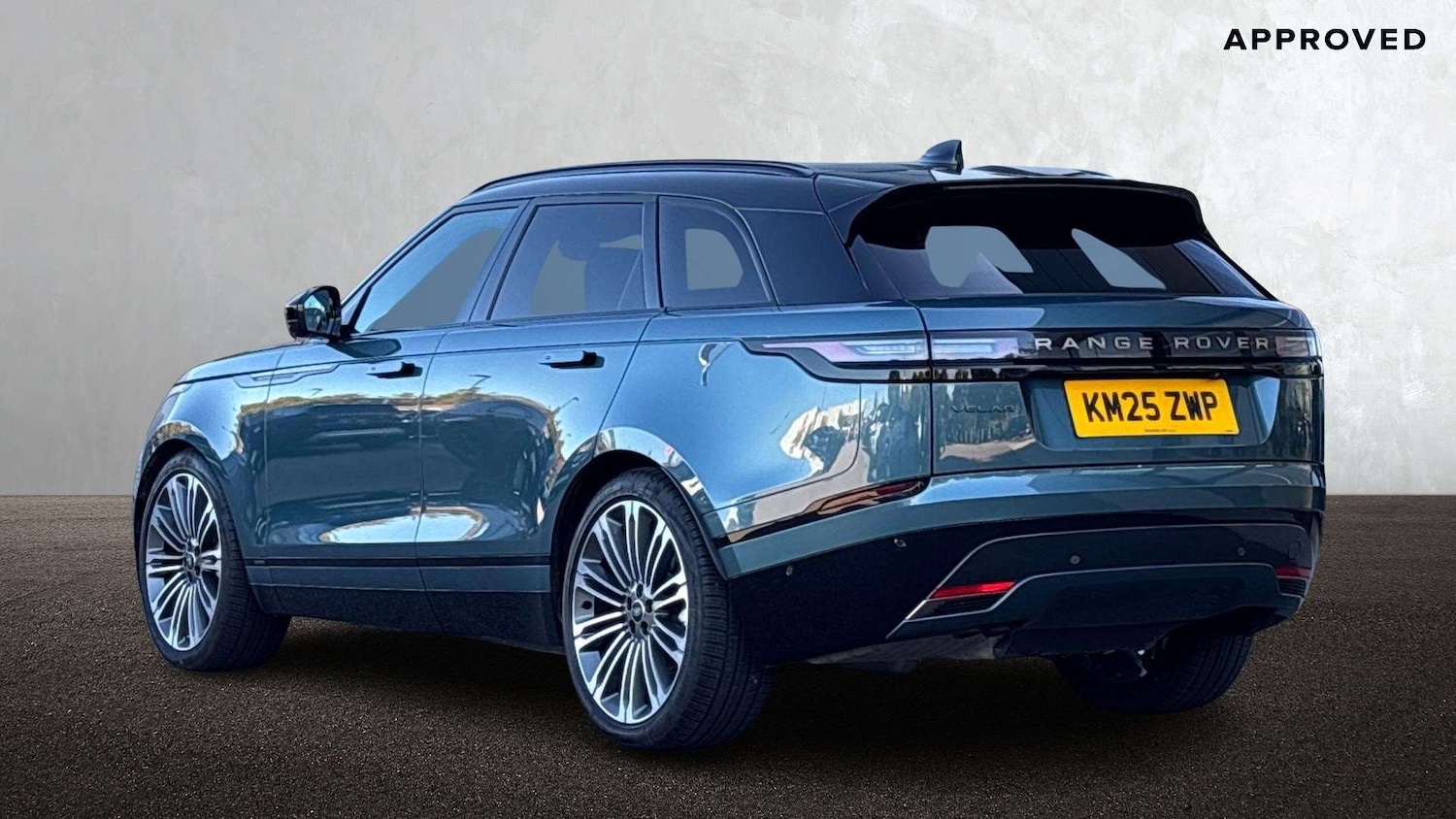 Used Land Rover Range Rover Velar 2025 for sale - 76460117: Photo 2