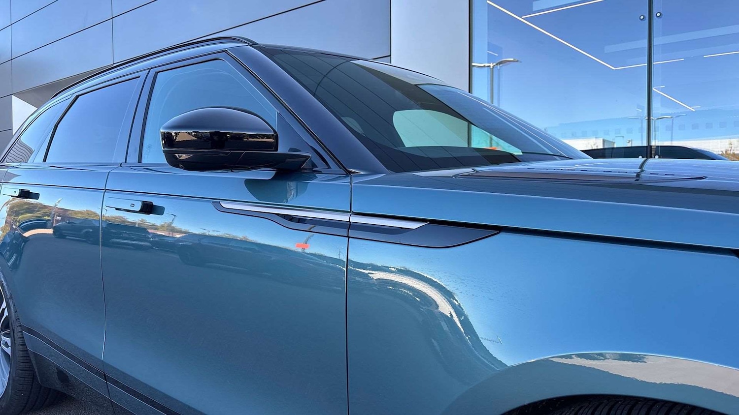 Used Land Rover Range Rover Velar 2025 for sale - 76460117: Photo 21