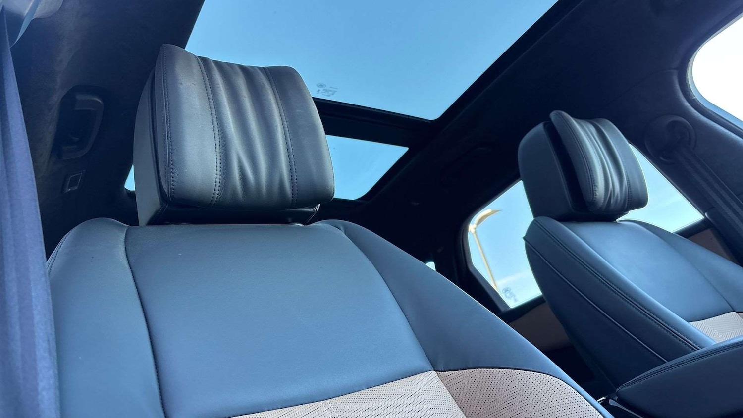 Used Land Rover Range Rover Velar 2025 for sale - 76460117: Photo 27