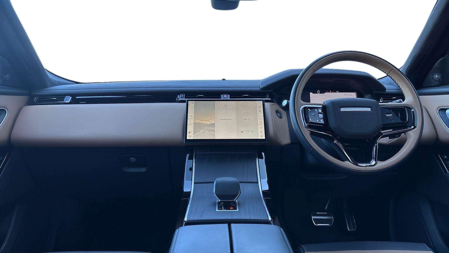 Used Land Rover Range Rover Velar 2025 for sale - 76460117: Photo 9