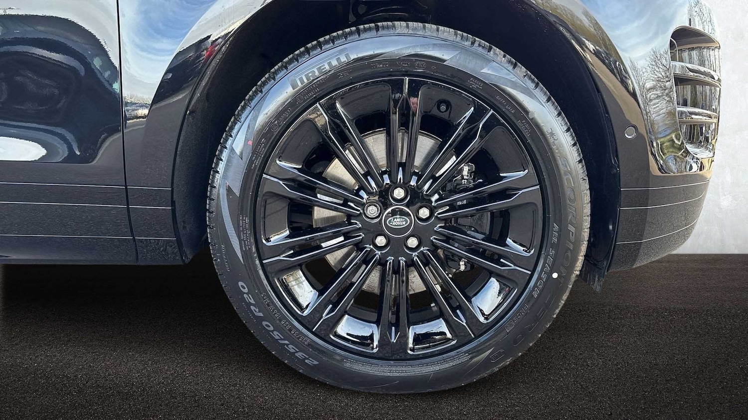 Used Land Rover Range Rover Evoque 2025 for sale - 77333968: Photo 8