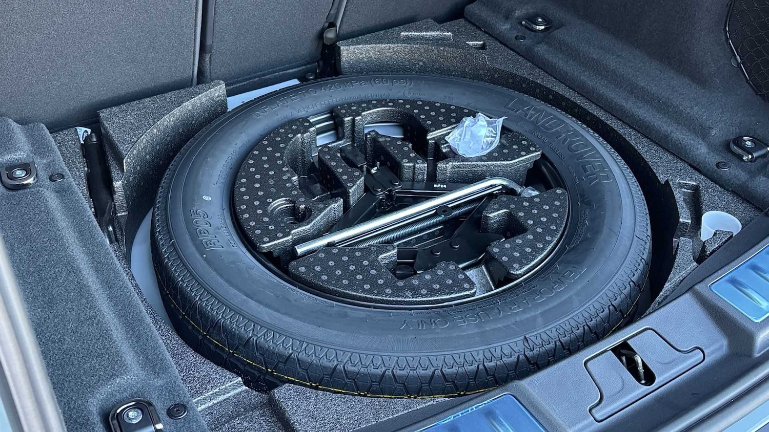 Used Land Rover Range Rover Evoque 2025 for sale - 77333812: Photo 23