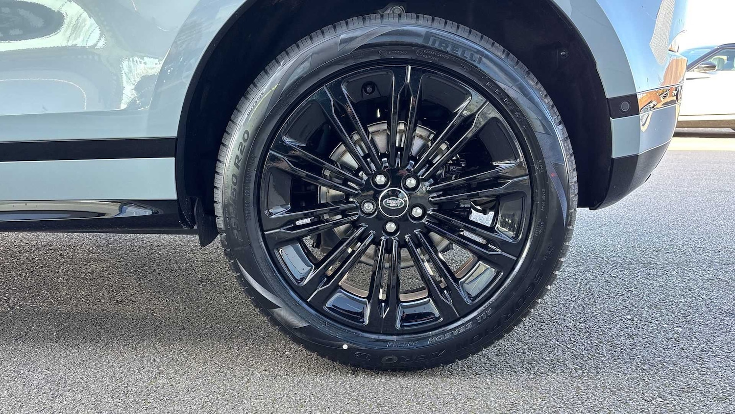 Used Land Rover Range Rover Evoque 2025 for sale - 77333812: Photo 26