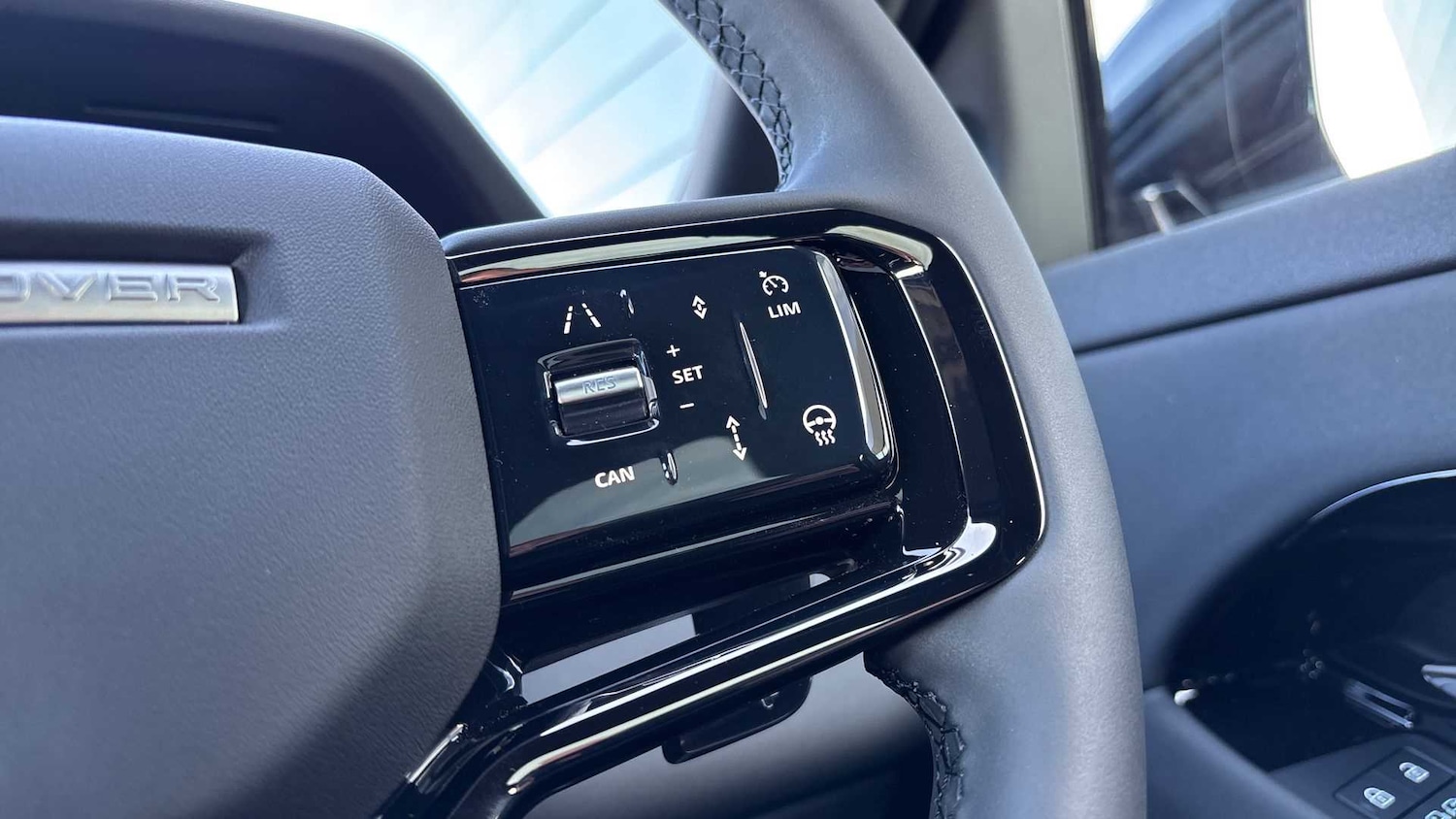 Used Land Rover Range Rover Evoque 2025 for sale - 77333812: Photo 33