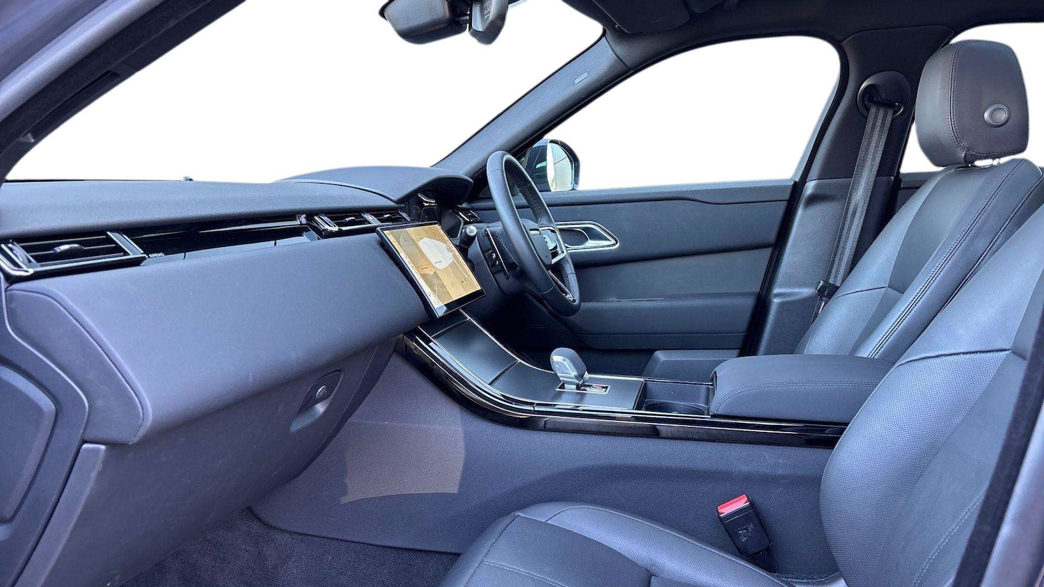 Used Land Rover Range Rover Velar 2024 for sale - 77928755: Photo 3