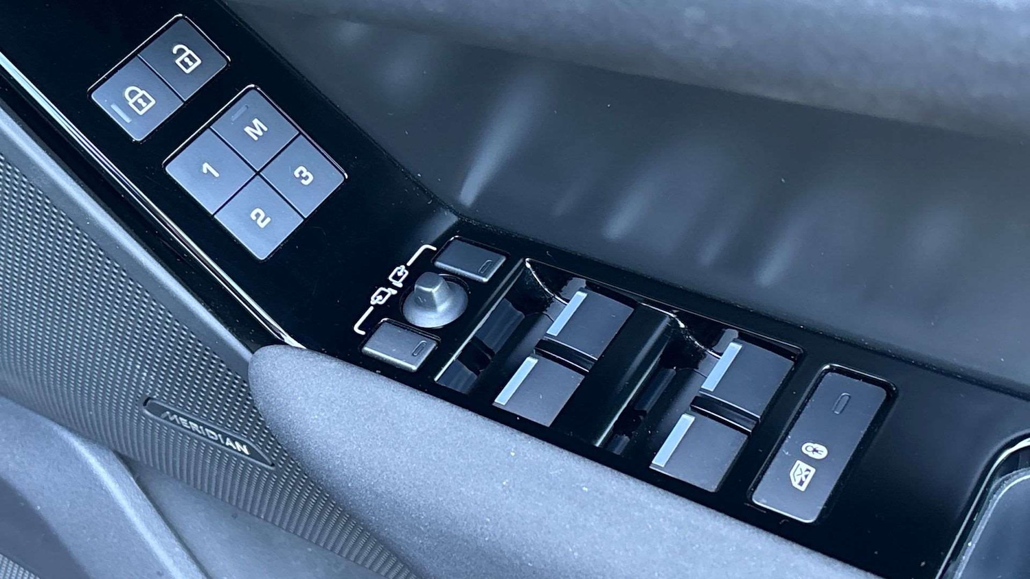 Used Land Rover Range Rover Velar 2024 for sale - 77928755: Photo 34