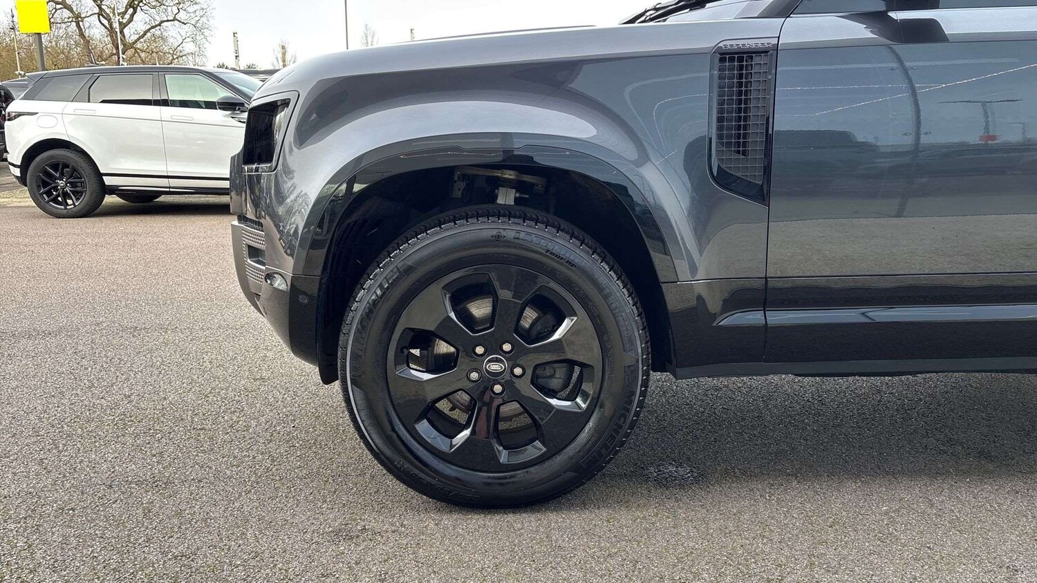 Used Land Rover Defender 2024 for sale - 77458582: Photo 32