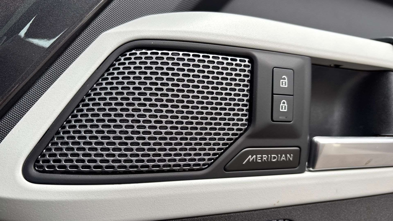 Used Land Rover Defender 2022 for sale - 76460113: Photo 33