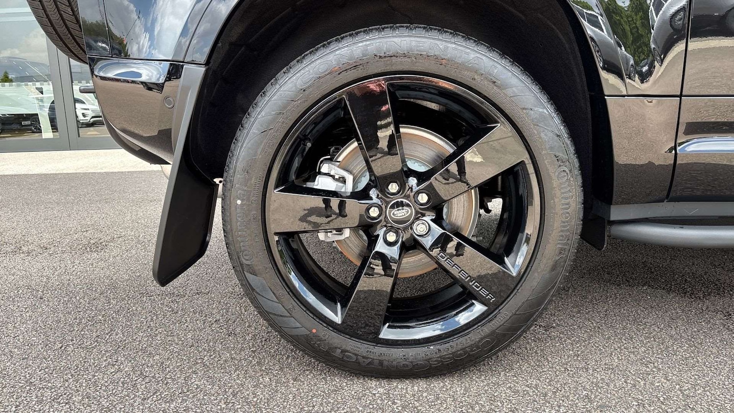 Used Land Rover Defender 2025 for sale - 76459853: Photo 23