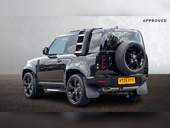 Used Land Rover Defender 2025 for sale - 76459853: Photo