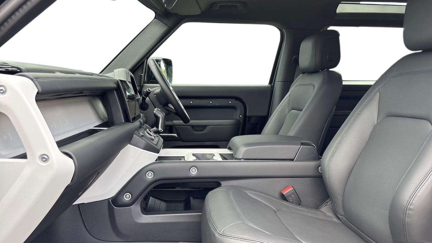 Used Land Rover Defender 2025 for sale - 76459853: Photo 3