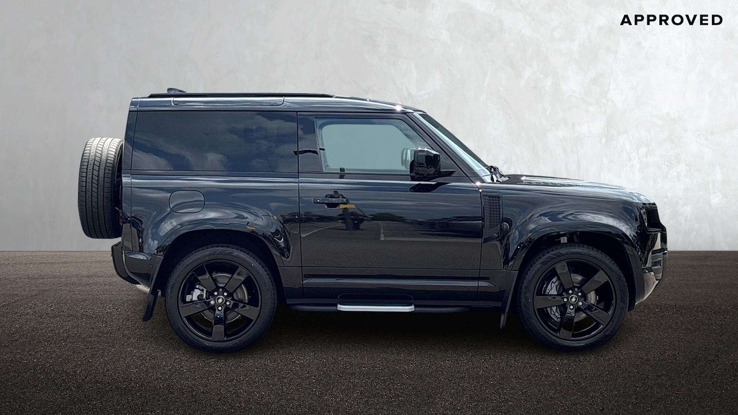 Used Land Rover Defender 2025 for sale - 76459853: Photo 5