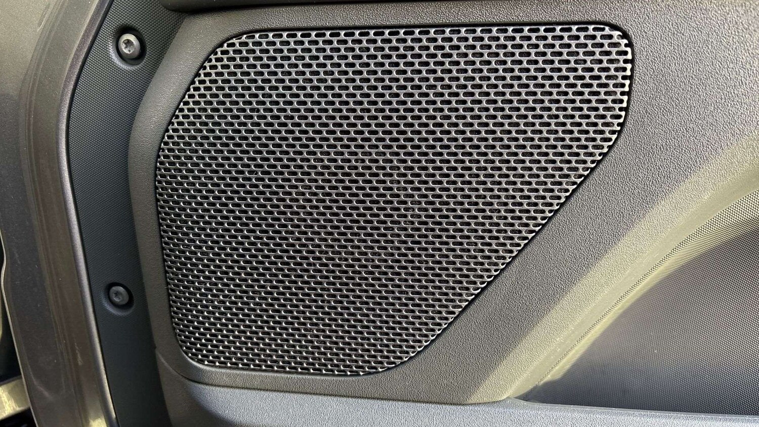 Used Land Rover Defender 2021 for sale - 76587641: Photo 24