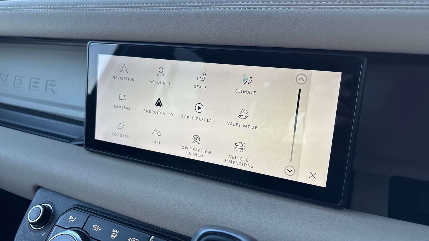 Used Land Rover Defender 2021 for sale - 76587641: Photo 33