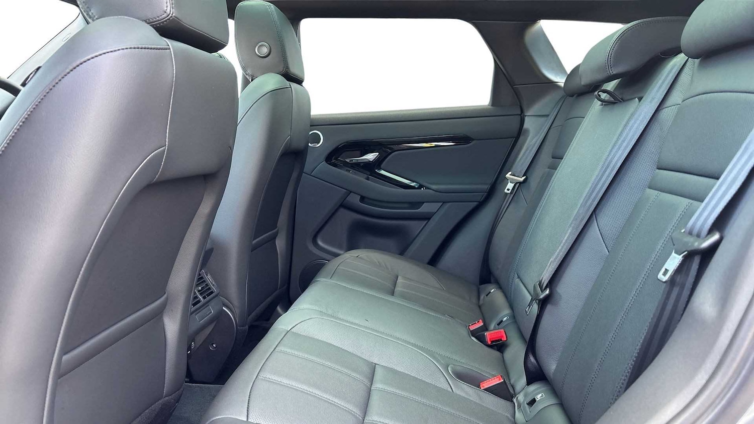 Used Land Rover Range Rover Evoque 2025 for sale - 76789283: Photo 4