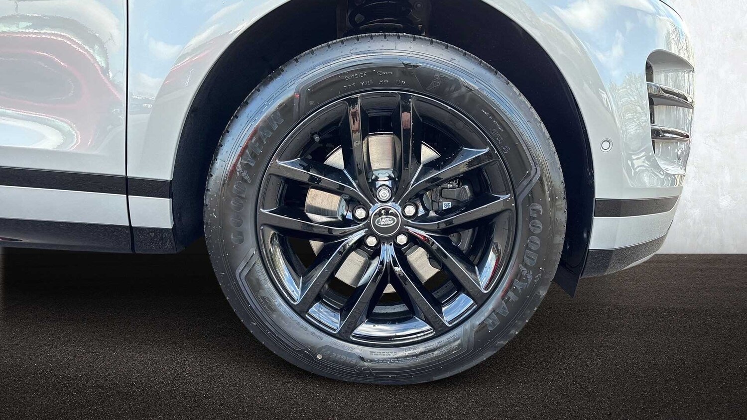 Used Land Rover Range Rover Evoque 2025 for sale - 76789283: Photo 8