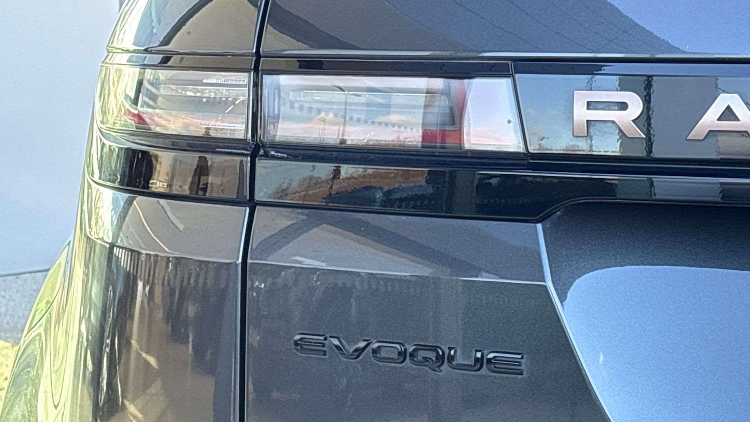 Used Land Rover Range Rover Evoque 2024 for sale - 76705173: Photo 26