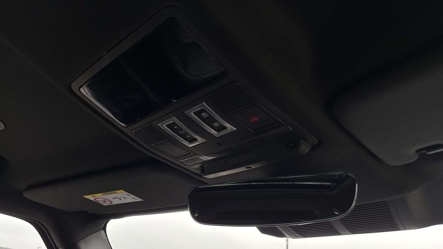 Used Land Rover Defender 2024 for sale - 77270155: Photo 23