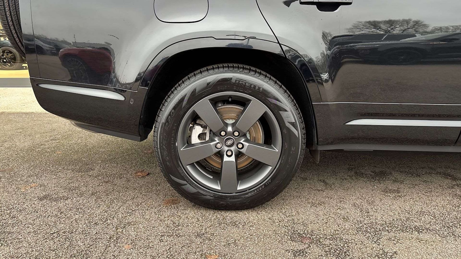 Used Land Rover Defender 2024 for sale - 77270155: Photo 30