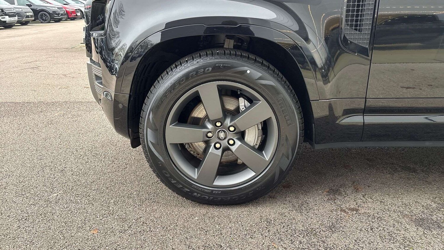 Used Land Rover Defender 2024 for sale - 77270155: Photo 32