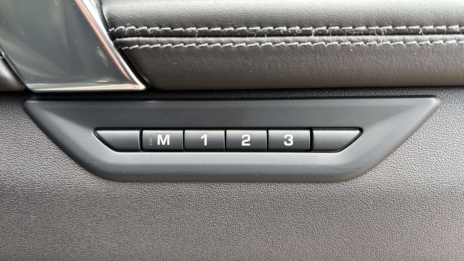 Used Land Rover Discovery Sport 2025 for sale - 77553055: Photo 25