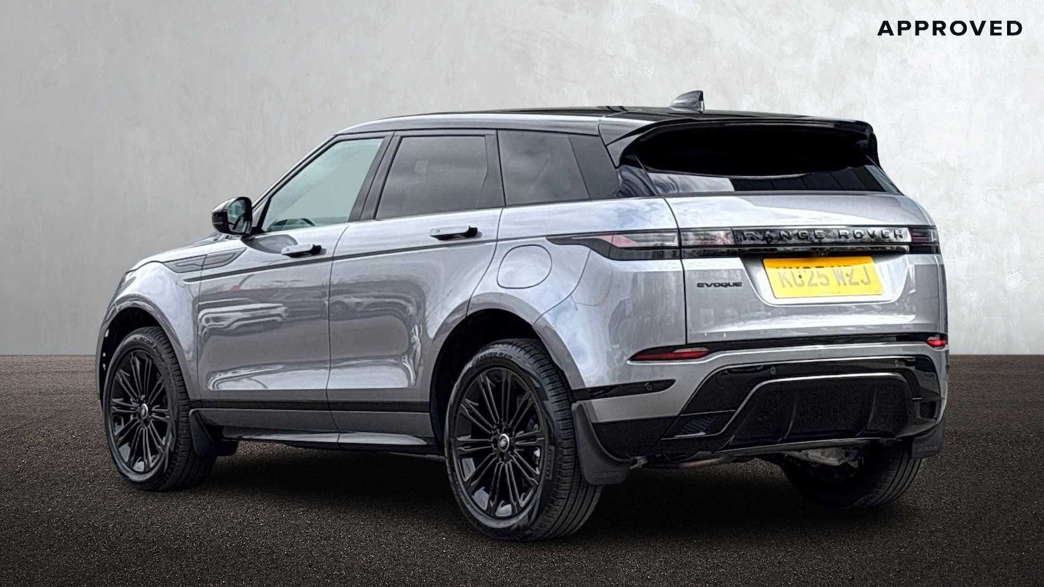Used Land Rover Range Rover Evoque 2025 for sale - 76460289: Photo 2