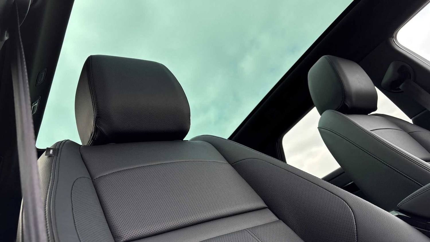 Used Land Rover Range Rover Evoque 2025 for sale - 76460289: Photo 28