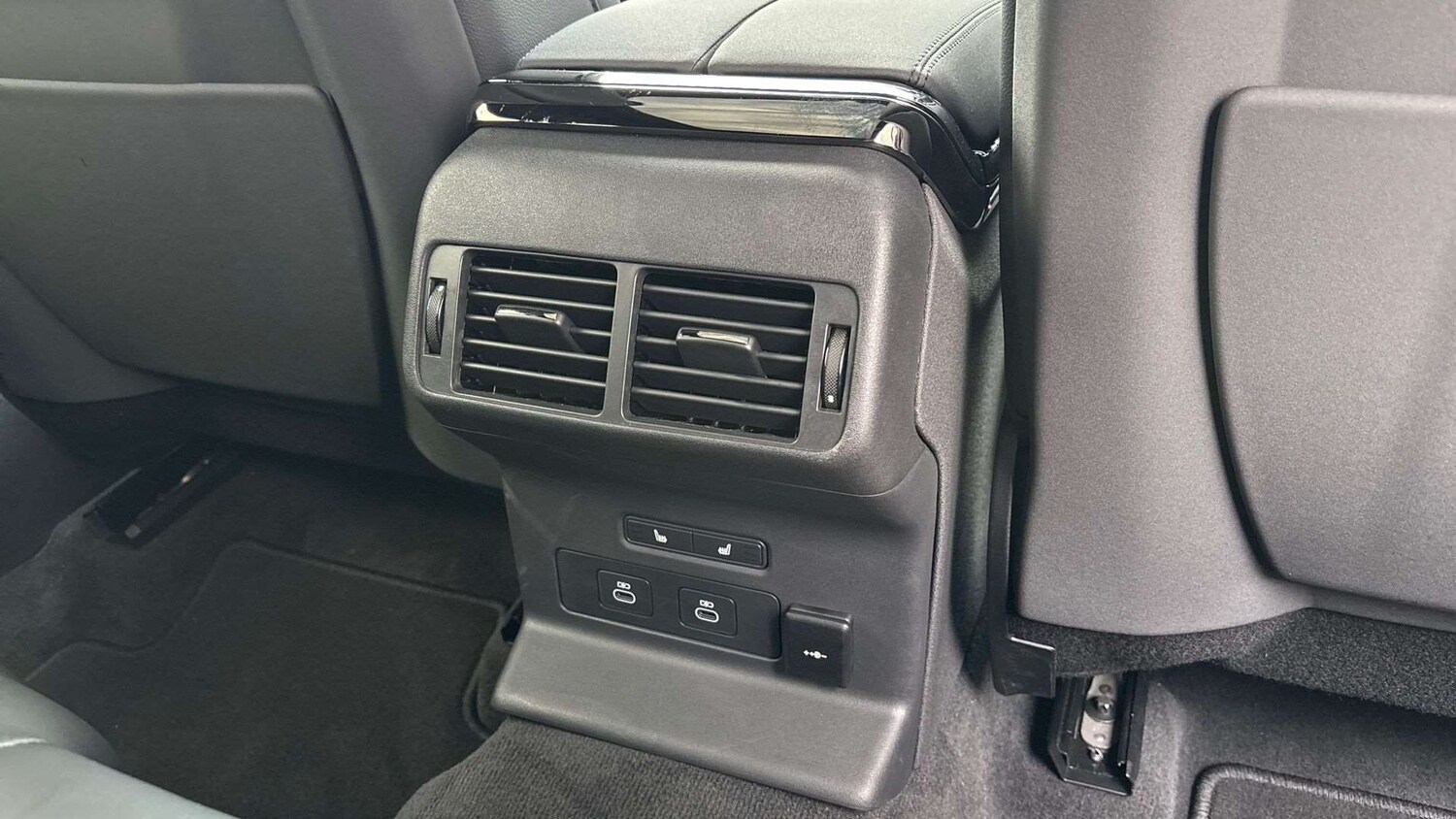 Used Land Rover Range Rover Velar 2025 for sale - 76459989: Photo 18