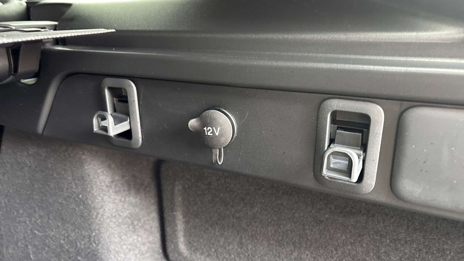 Used Land Rover Range Rover Velar 2025 for sale - 76459989: Photo 27