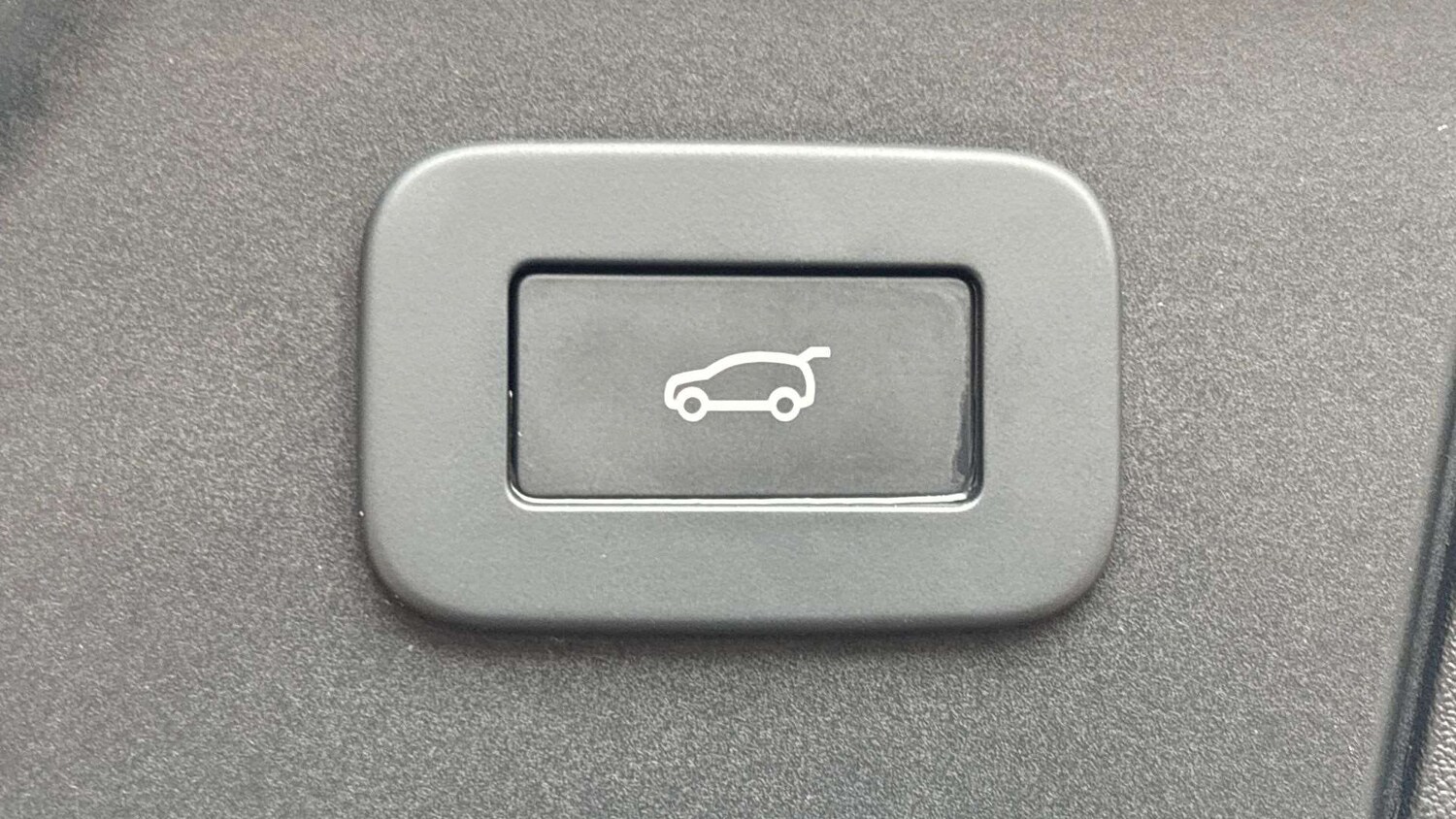 Used Land Rover Range Rover Velar 2025 for sale - 76459989: Photo 30