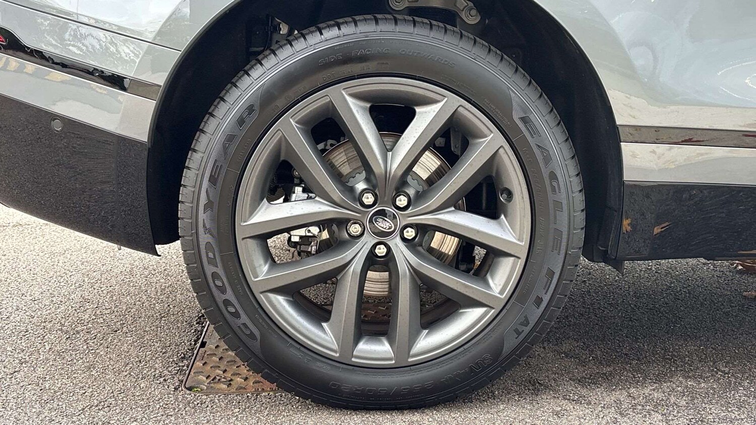 Used Land Rover Range Rover Velar 2025 for sale - 76459989: Photo 31