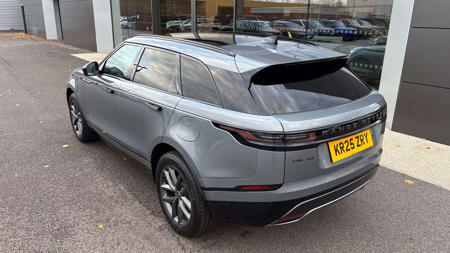 Used Land Rover Range Rover Velar 2025 for sale - 76459989: Photo 32