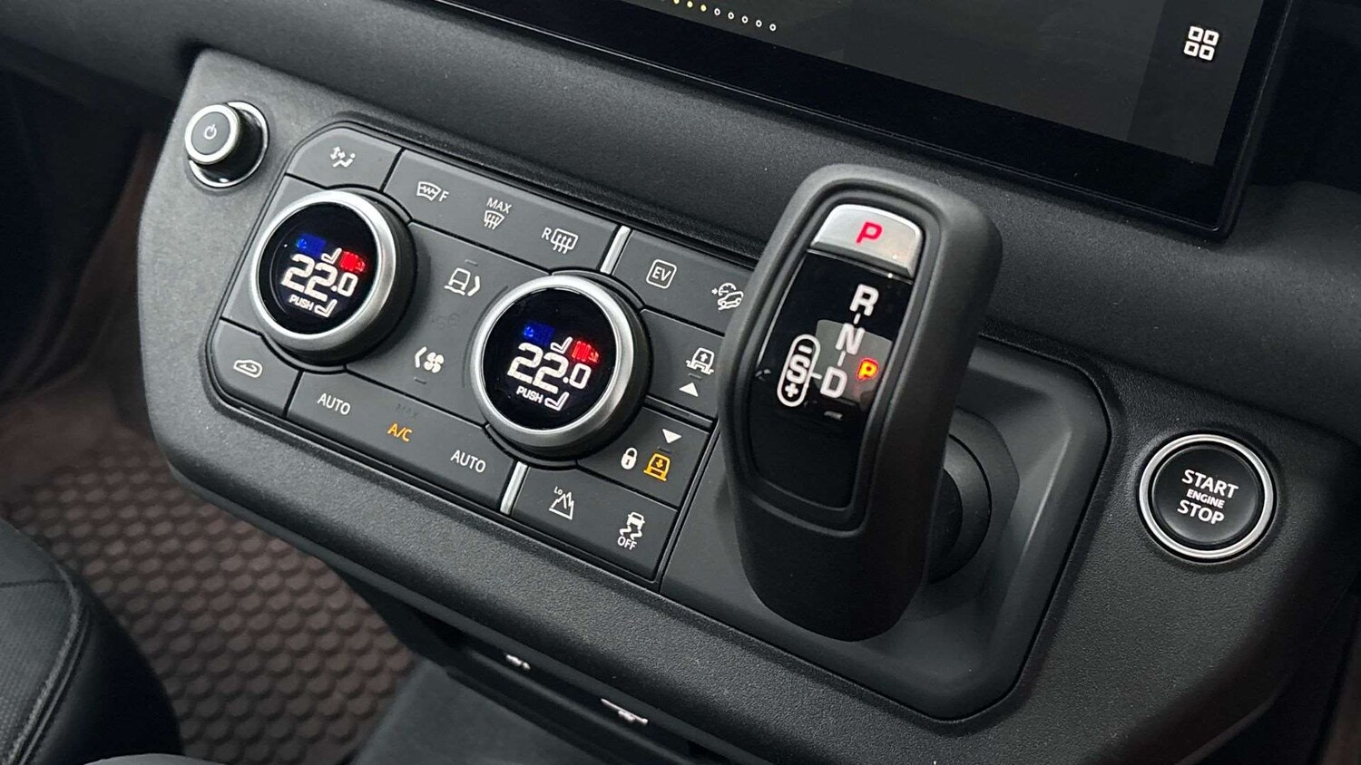 Used Land Rover Defender 2022 for sale - 76704967: Photo 13