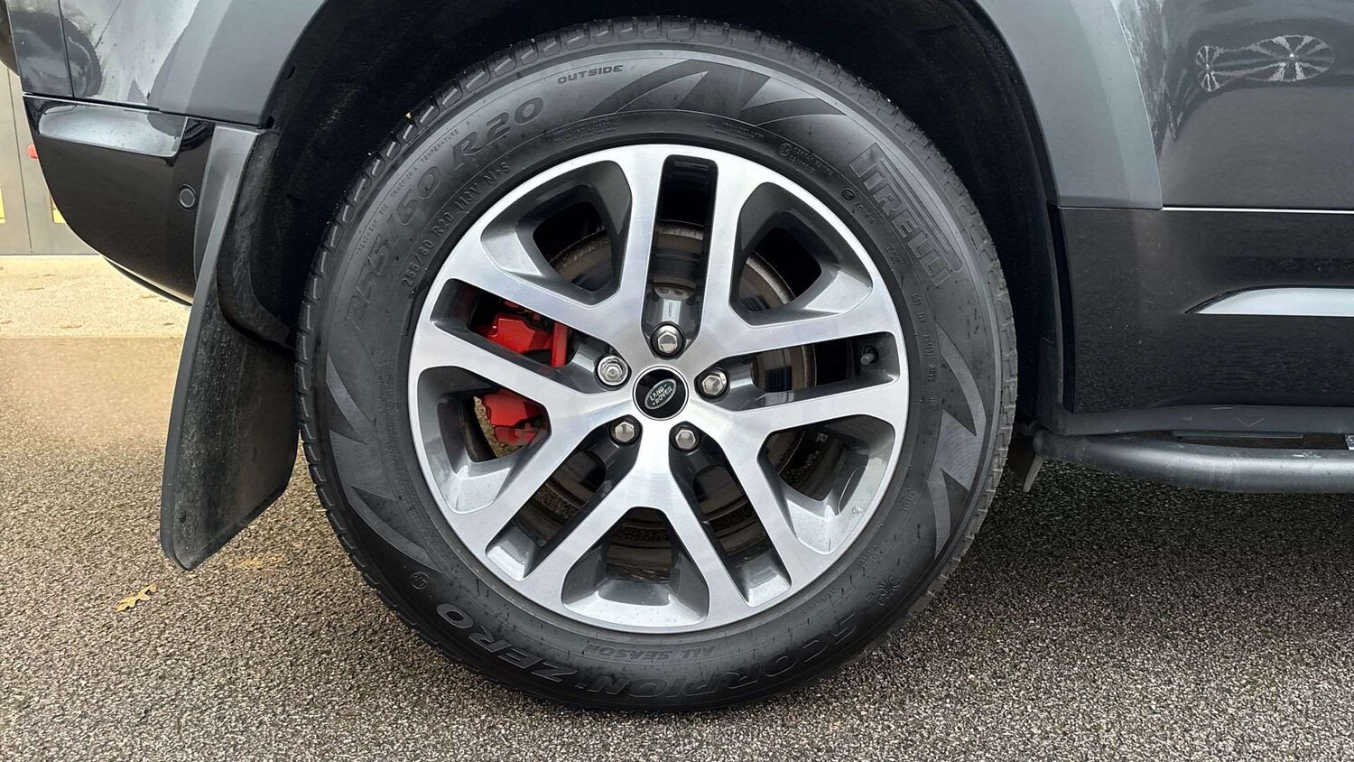 Used Land Rover Defender 2022 for sale - 76704967: Photo 30