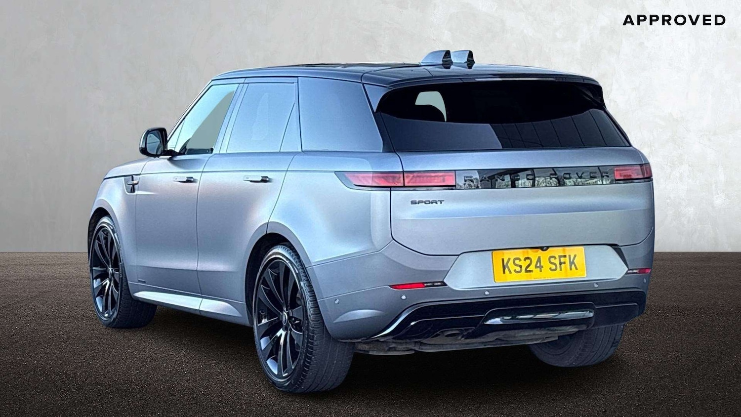 Used Land Rover Range Rover Sport 2024 for sale - 77886135: Photo 2