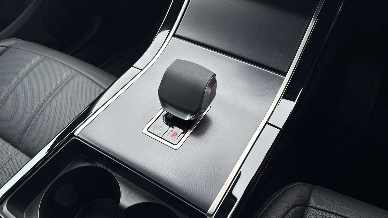 Used Land Rover Range Rover Evoque 2025 for sale - 77842394: Photo 13