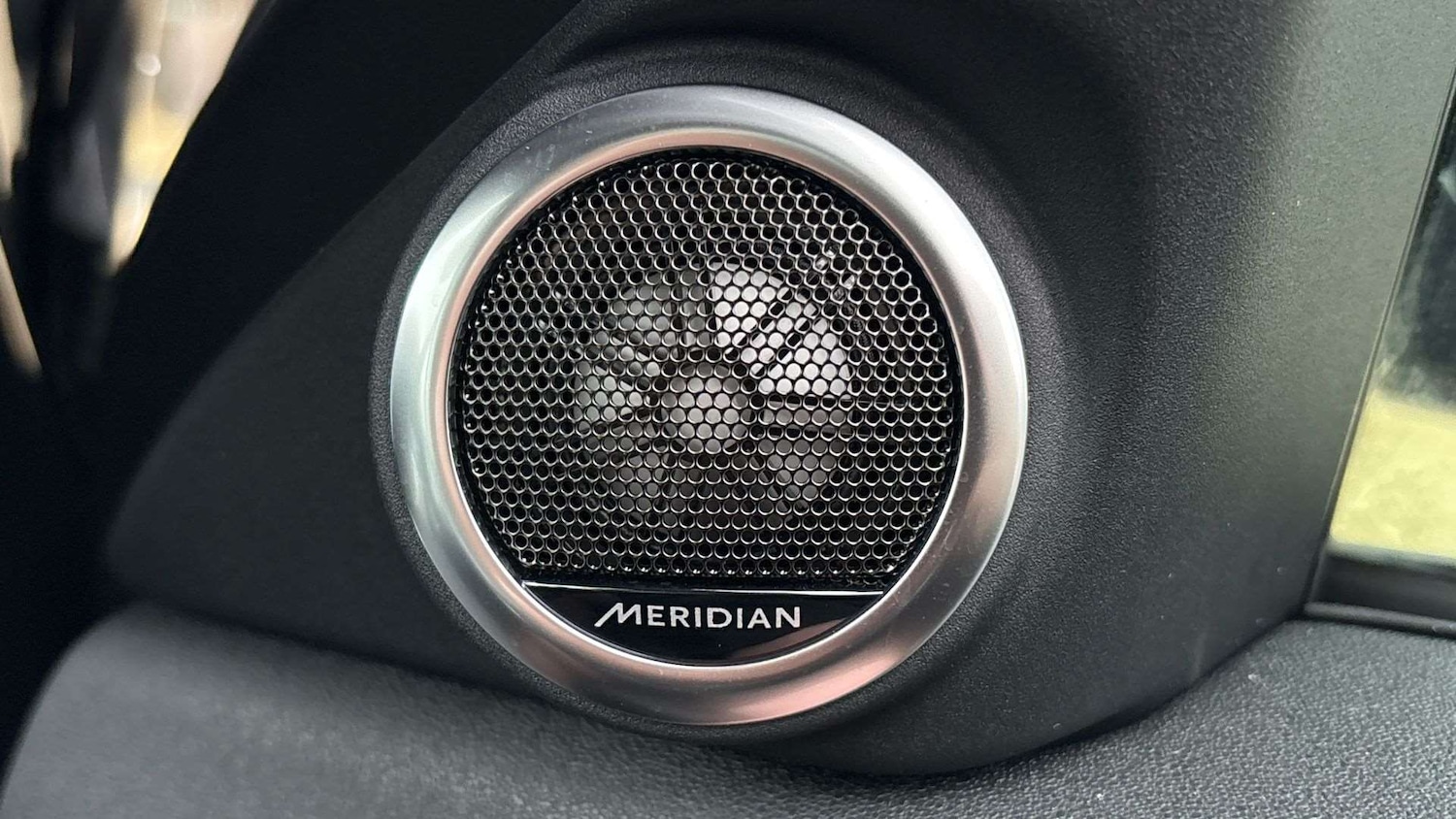 Used Land Rover Range Rover Evoque 2025 for sale - 77842394: Photo 24