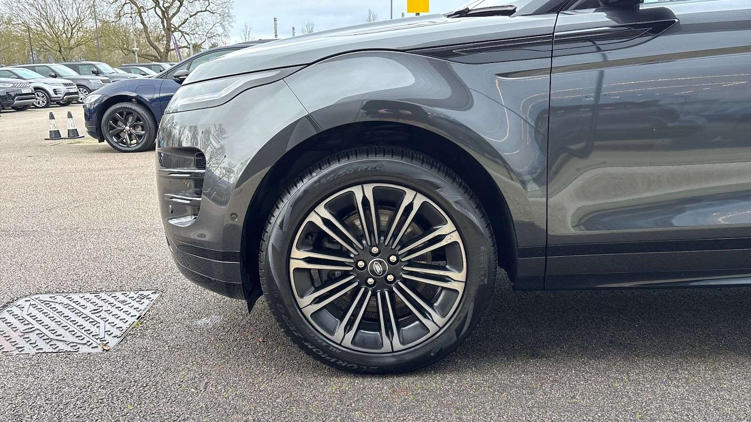 Used Land Rover Range Rover Evoque 2025 for sale - 77842394: Photo 32