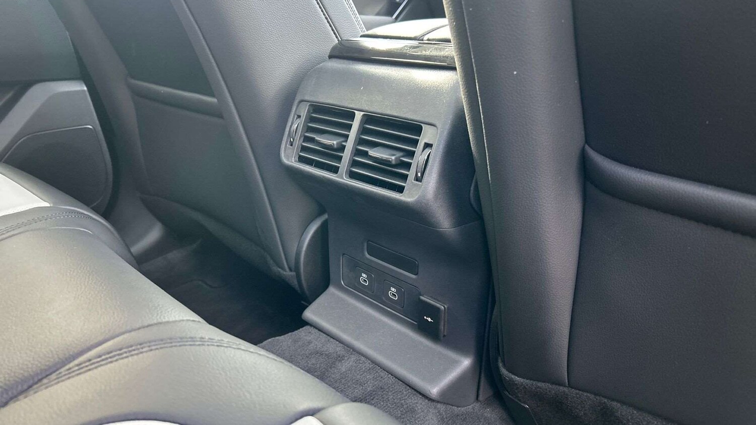 Used Land Rover Range Rover Velar 2025 for sale - 77589052: Photo 18