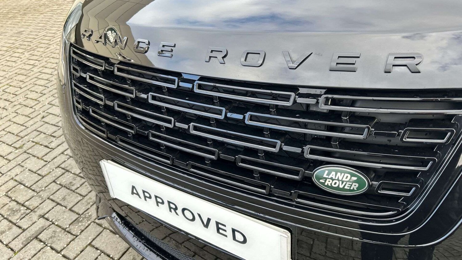 Used Land Rover Range Rover Velar 2025 for sale - 77589052: Photo 23