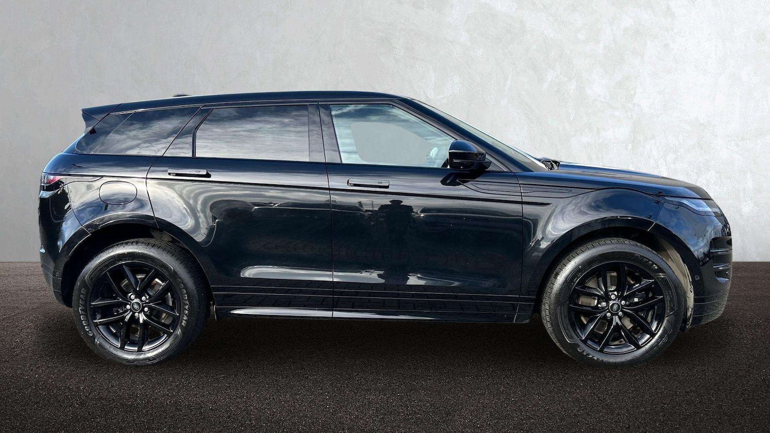 Used Land Rover Range Rover Evoque 2025 for sale - 77601207: Photo 5