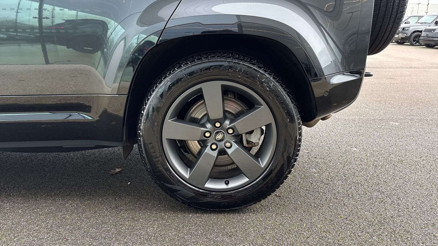 Used Land Rover Defender 2024 for sale - 77577210: Photo 31