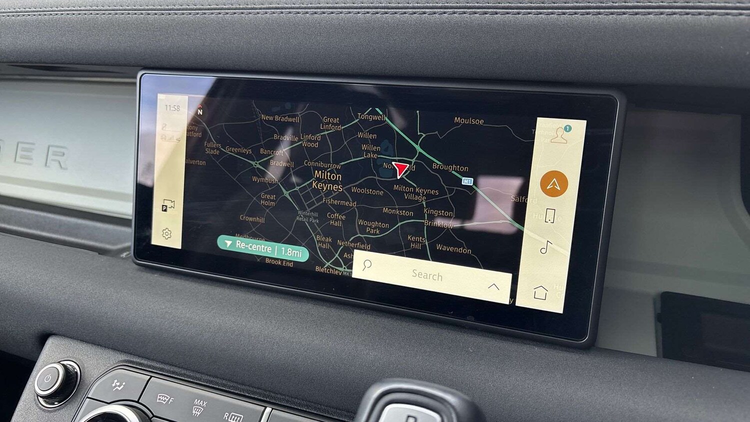 Used Land Rover Defender 2023 for sale - 77648842: Photo 11