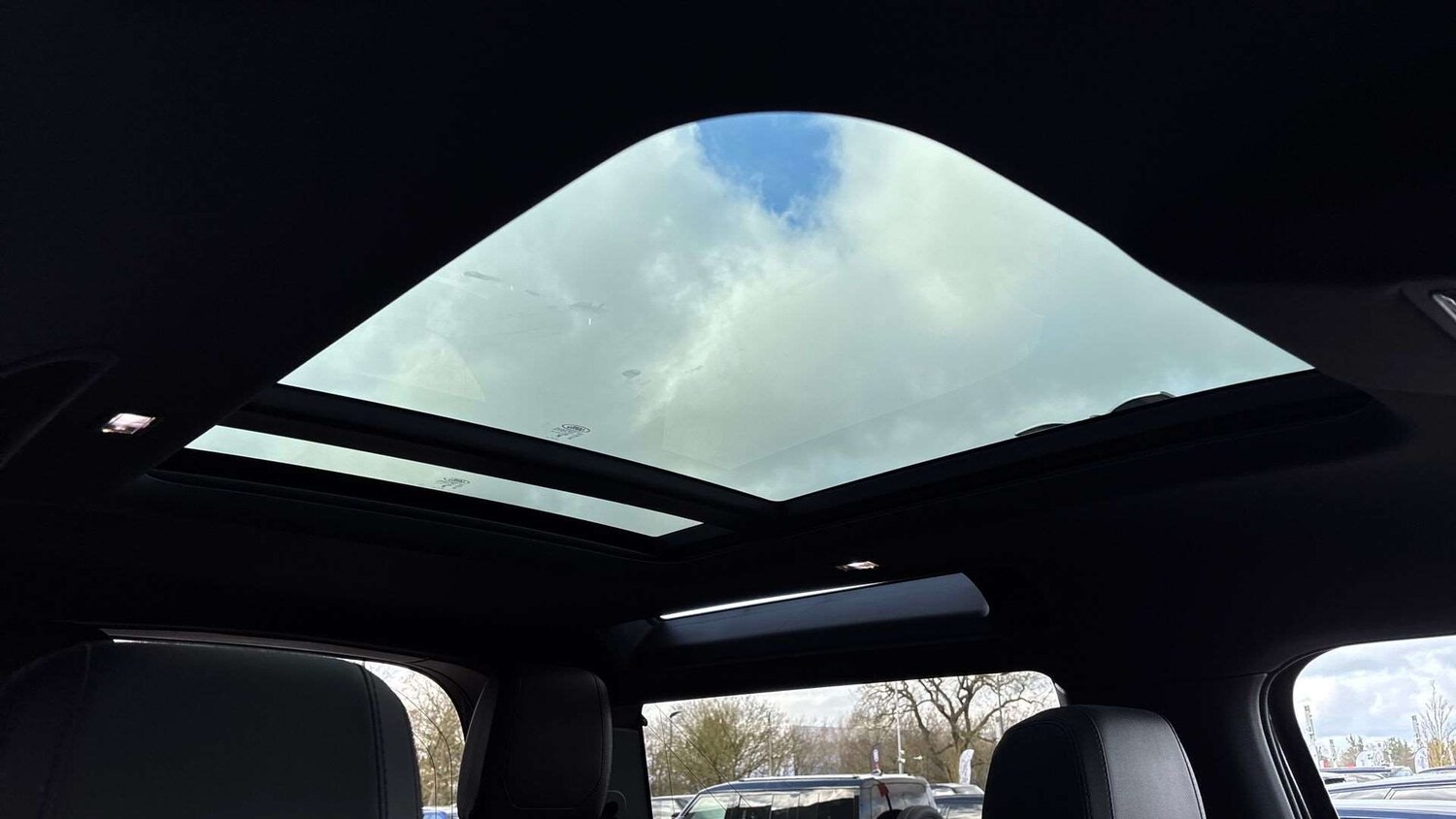 Used Land Rover Defender 2023 for sale - 77648842: Photo 21