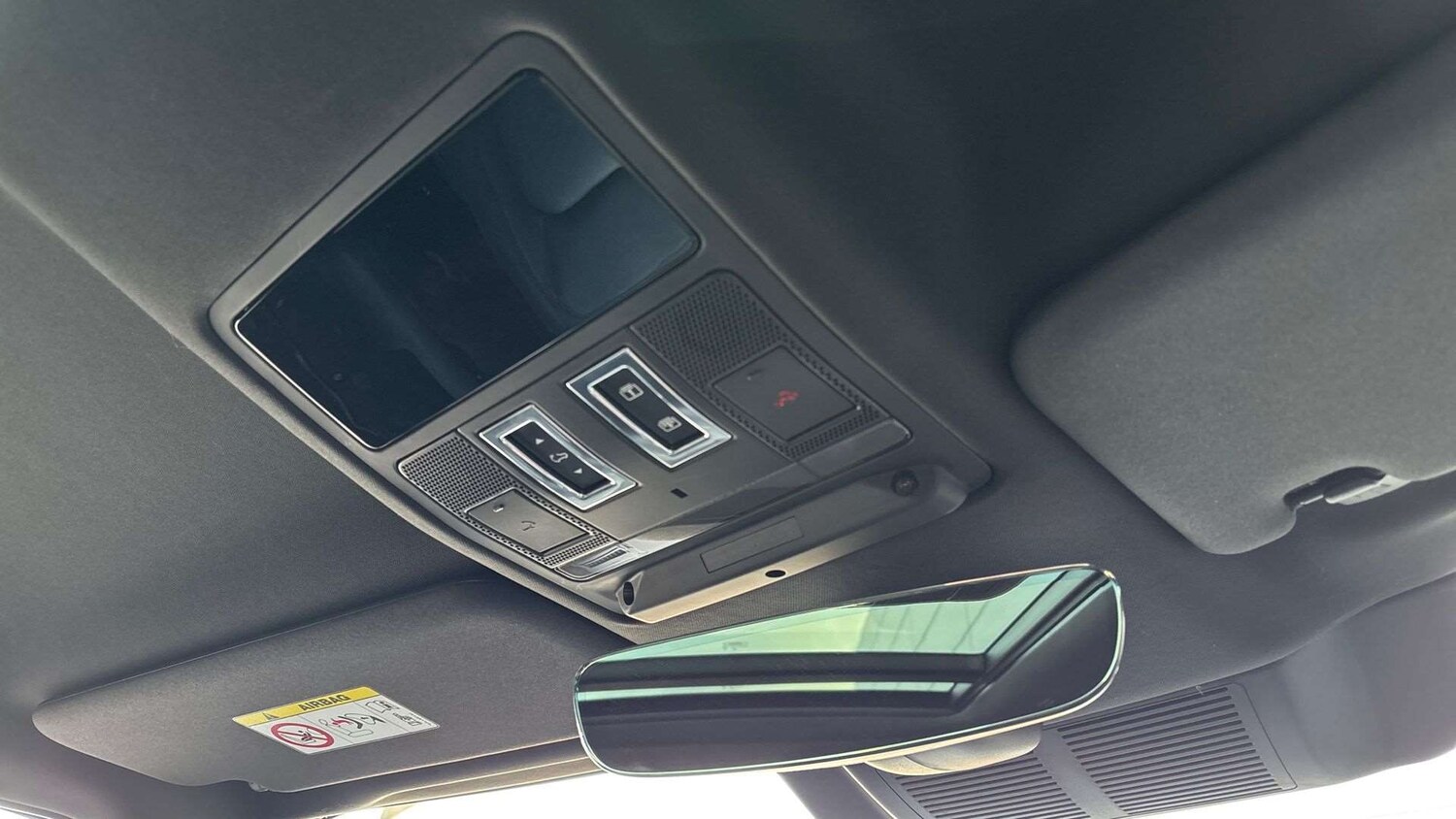 Used Land Rover Defender 2023 for sale - 77648842: Photo 23