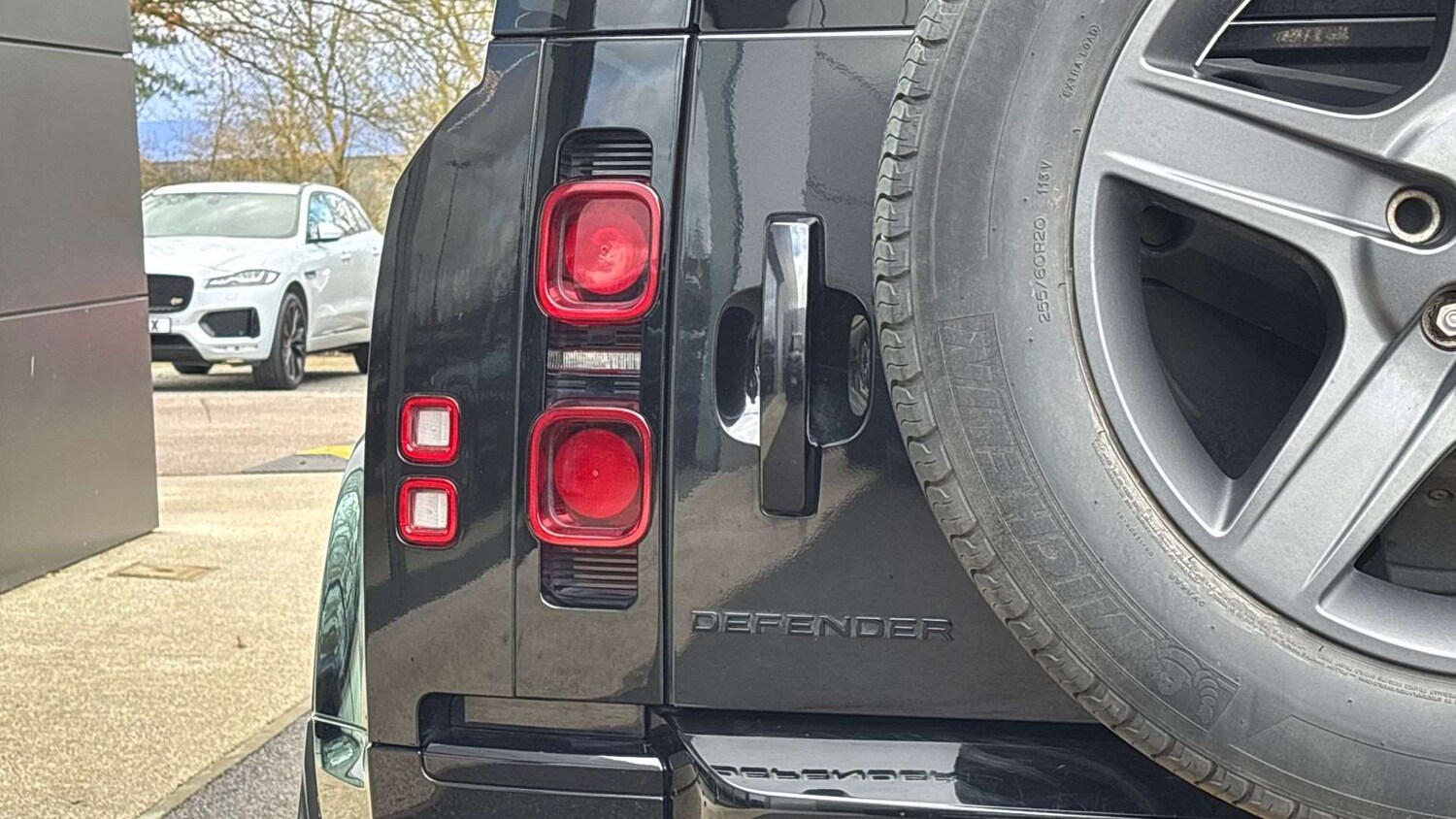 Used Land Rover Defender 2023 for sale - 77648842: Photo 26