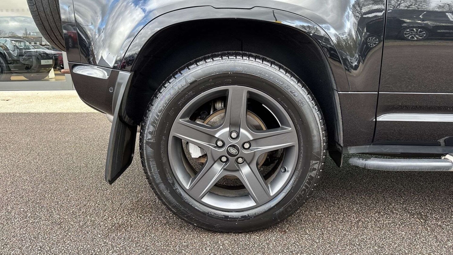 Used Land Rover Defender 2023 for sale - 77648842: Photo 30